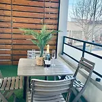 Charbonnier 6 Personnes Avec Terrasse Et Parking * Reims