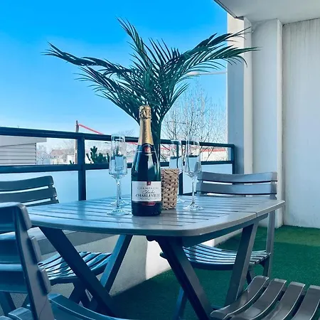 Charbonnier 6 Personnes Avec Terrasse Et Parking * Reims